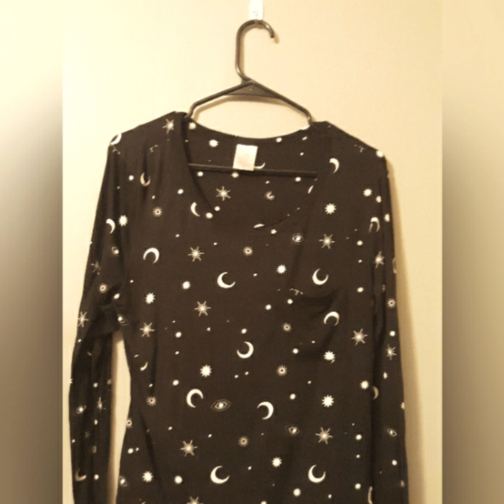 Long sleeved pajama top